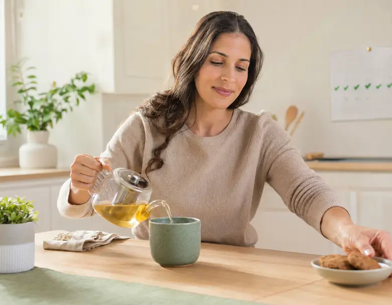 Intermittierende Fastengewohnheiten und Motivation: Hunger, Gelüste, Stressessen und Konsequenz